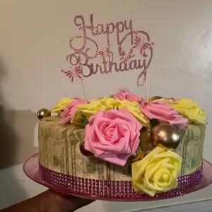 14 in birthday money cake 100 in 5s bills