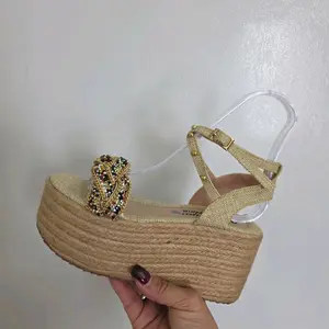 Alixia sandalia de 8 cm