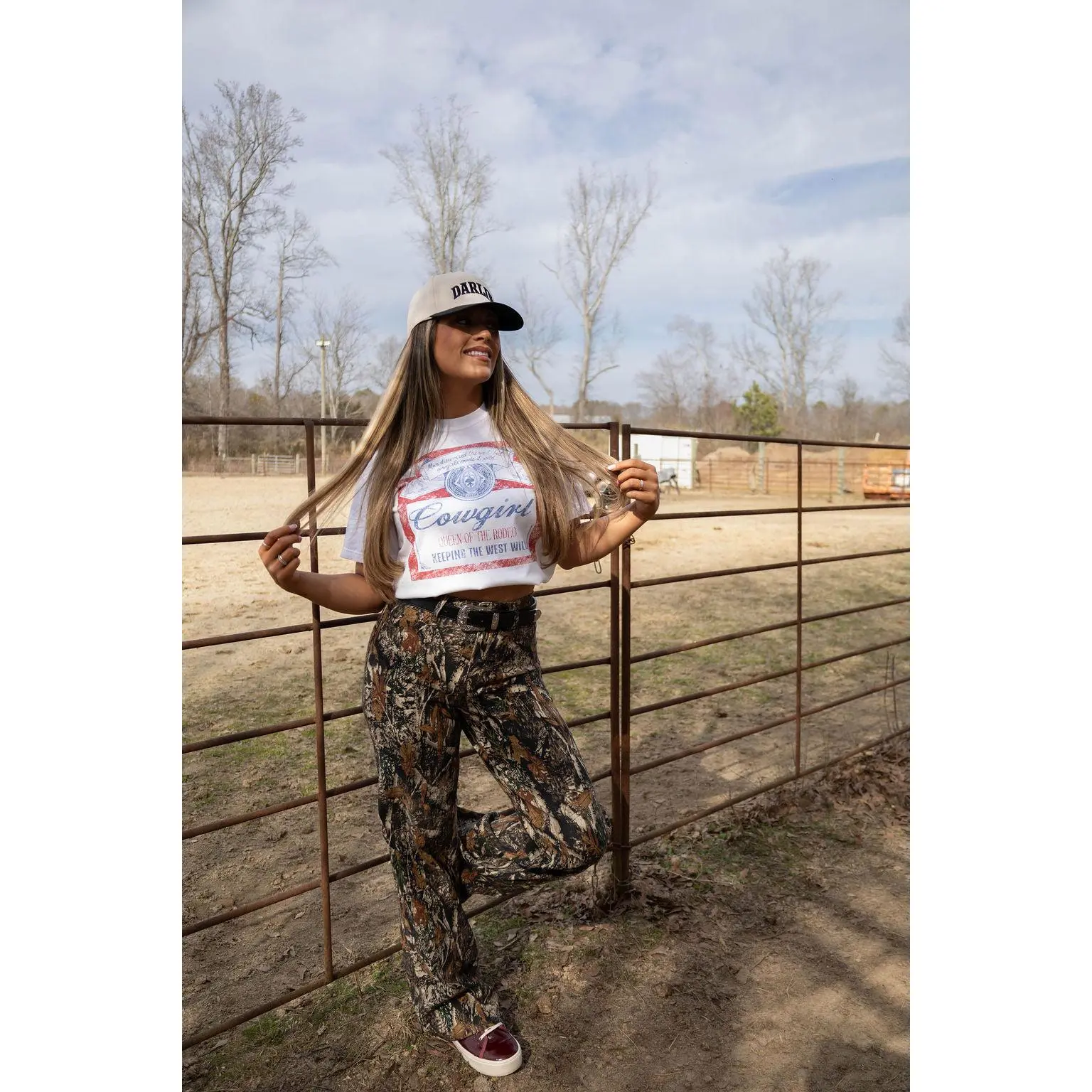 Women's Camouflage Wide-Leg Trousers - Hidden Agenda Style Bottoms with Belt, Slip Design, Zipper Closure