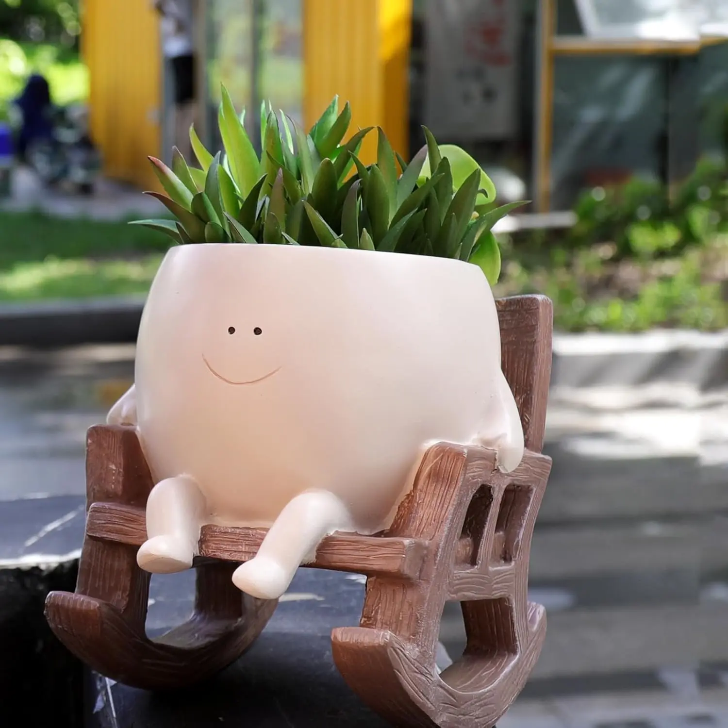 1 Resin Rocking Chair Flowerpot - Smiley Face Rocking Head Planter, Cute Indoor Home Decor, Father’s Day Unique Gift for Plant Lovers, All Seasons, 4.13*4.4*2.36 inches