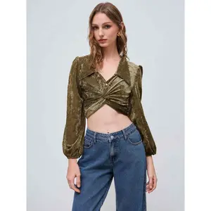 Cider [size 2-10] V-neck Twist Pearl Long Sleeve Crop Blouse