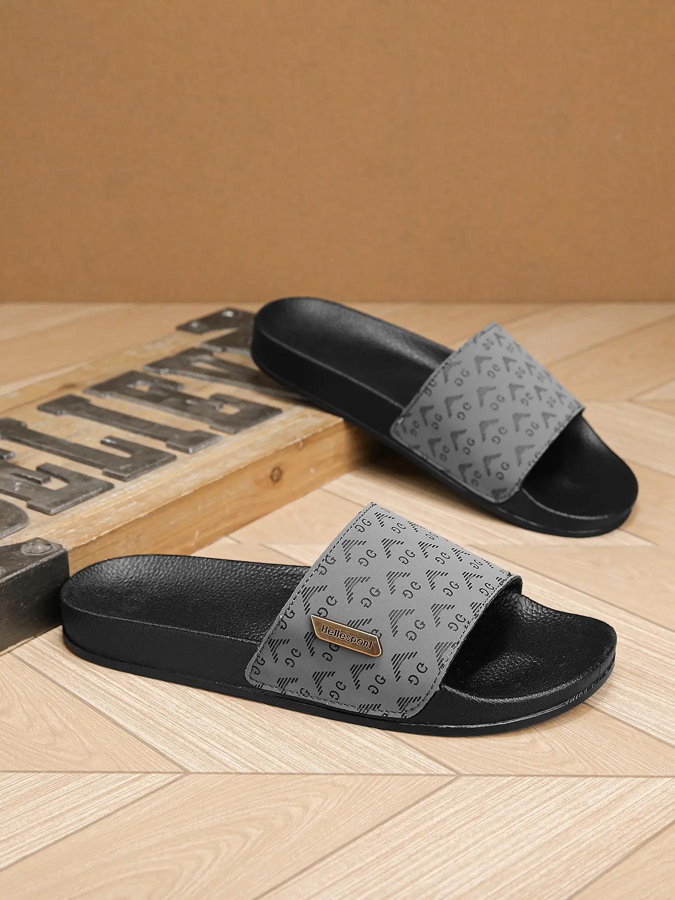 Men's Lightweight Breathable Striped Sandals, Casual Eva Indoor Soft Slippers, Summer Anti-Slip Thick Sole Shoes, Outdoor Beach Sandals, Footwear