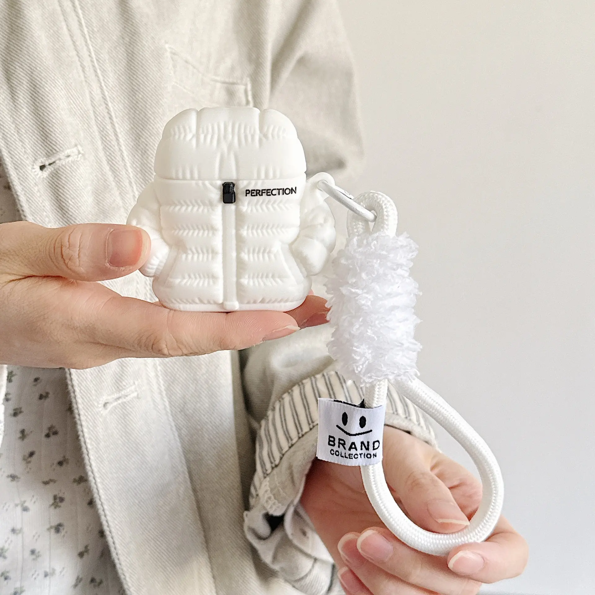 White (includes lanyard)