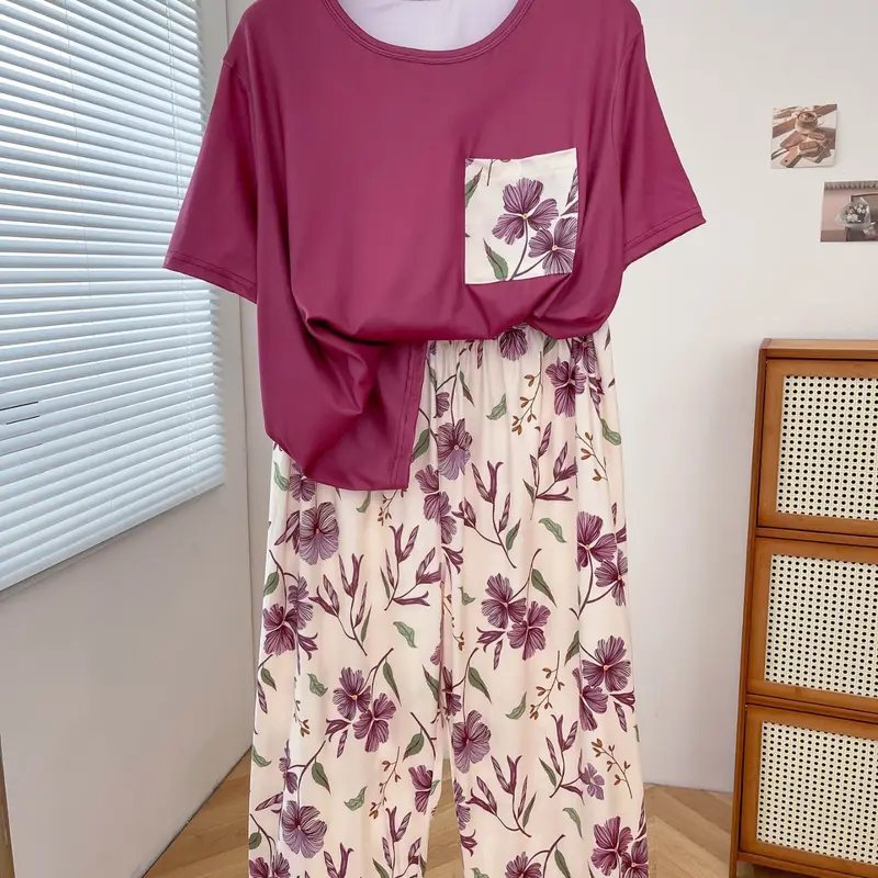 Plus Size Women's Pajama Set, Pyjamas Set, Short Sleeve Top and 7/8 Pants, Floral Pattern, Loose Fit, Comfortable Everyday Home Wear, Ideal for Relaxing at Home, Loungewear, Nightwear, Comfy Pajamas, Homewear, Pjs