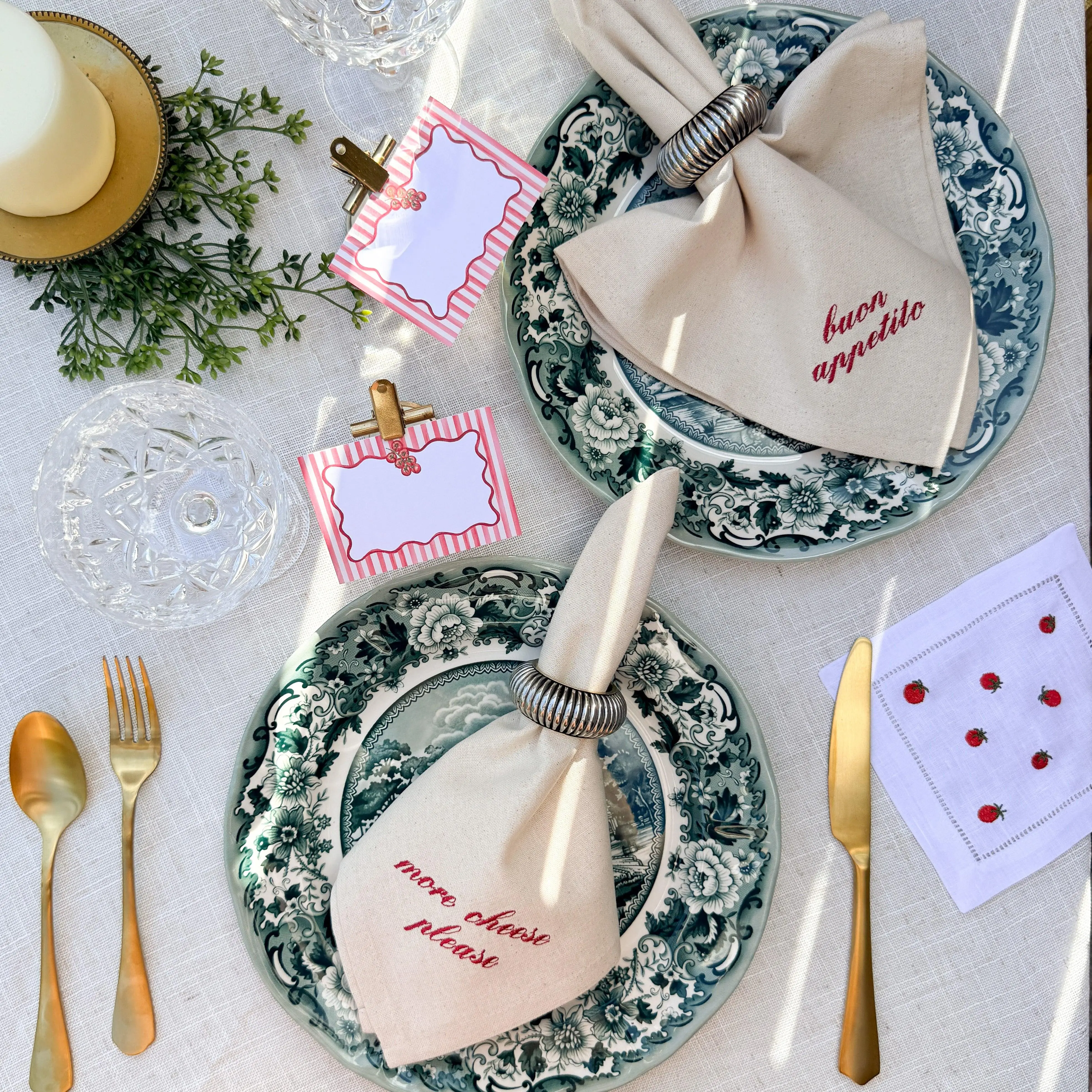 Italian Saying Embroidered Dinner Napkins