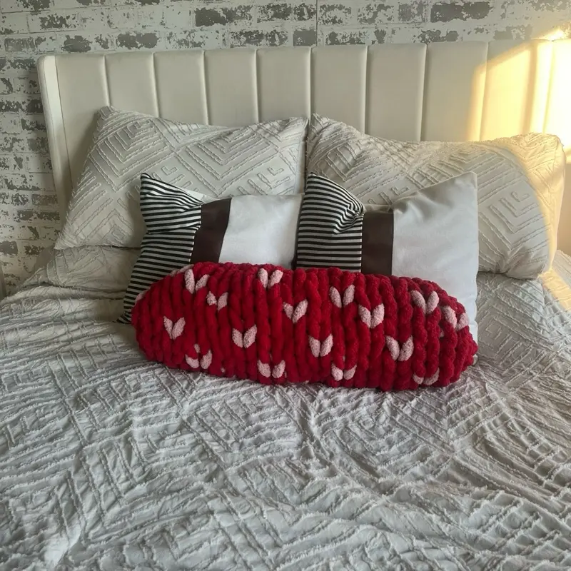 throw pillow
