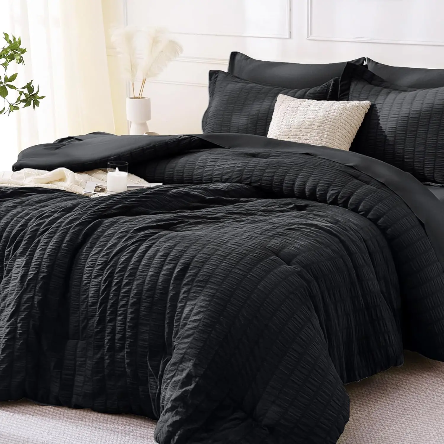 7-Piece King Size Seersucker Bed in a Bag Set, Durable Elegant Texture All Seasons Luxury Bedding with Reinforced Hidden Stitching, Comforter, Flat Sheet, Fitted Sheet, Pillowcases & Shams, Black