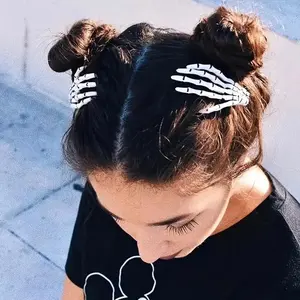 2 Pcs Women's Skull Claw Hair Clips, Cute Zombie Bone Hair Pins, Halloween Party Essential, Valentine's Day Handmade Gift