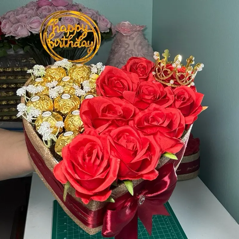 Ferrero Rocher Heart-shaped Box with red Roses and "Happy Birthday” Decoration, Perfect for Birthday Gift