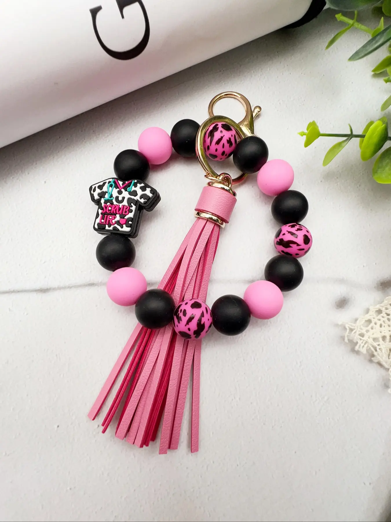 Stylish Silicone Beaded Wrist Keychain Kawaii, Trendy Cute Keychain Wristlet, Colorful Leopard Print Design, Perfect Gift for Friends & Moms, Ideal for Festive Occasions