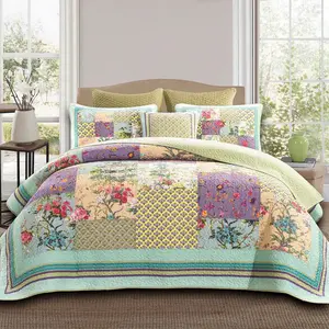 Quilt  Size Patchwork Bedspread Set -   Reversible Breathable Colorful Floral Quilted Bedspreads with Pillow Shams Fit  Seasons