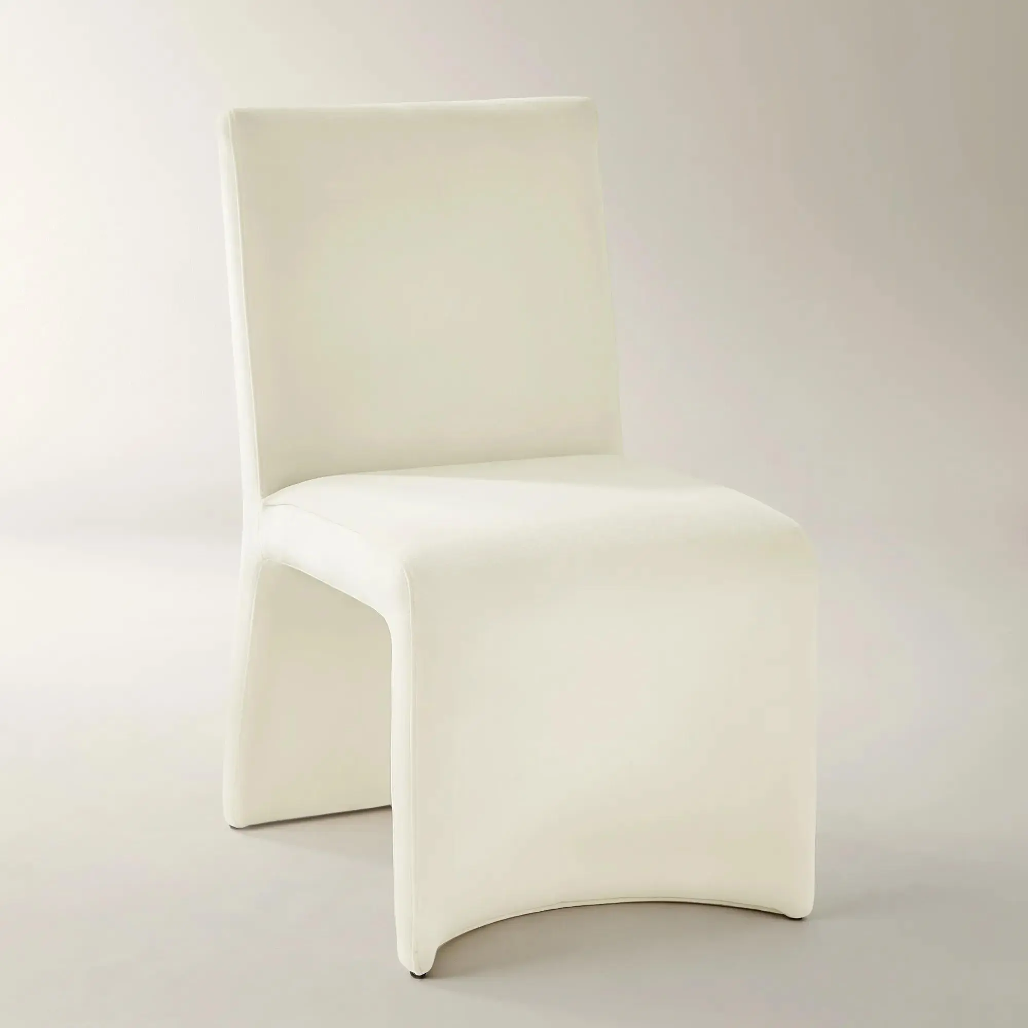 Z Gallerie Elara Modern Flowing Velvet Dining Chair Set of 2 - Cloud/Dusty Blue, Curved Silhouette, Cantilever Base, 19.75x26x35.5"