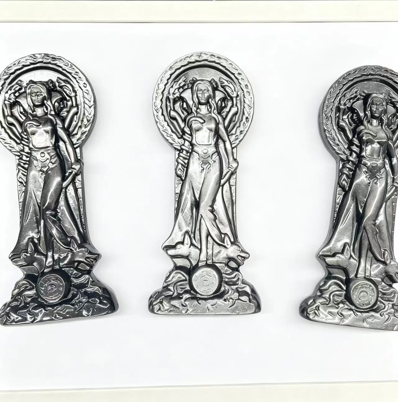 1pc Natural Obsidian Goddess Carving, Handcrafted Crystal Statue for Spiritual Decor & Healing