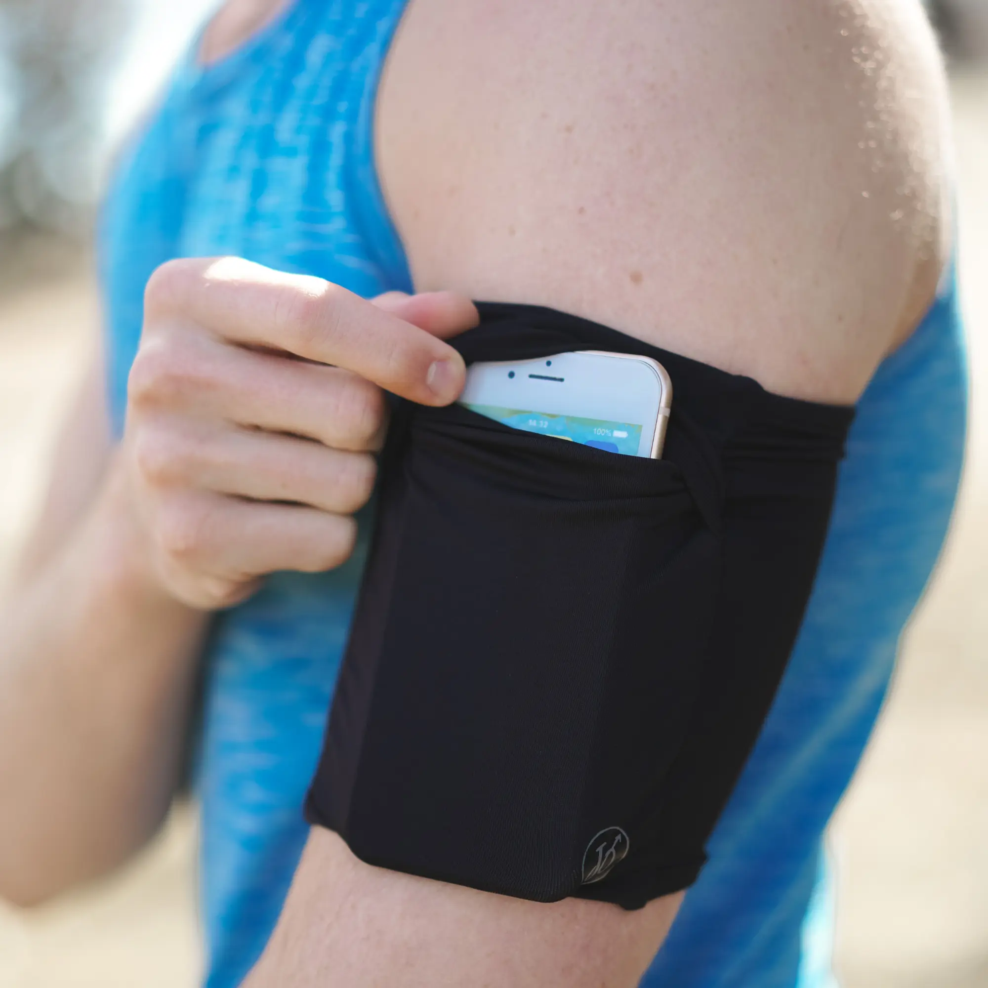 Journey Out Running Armband Solid