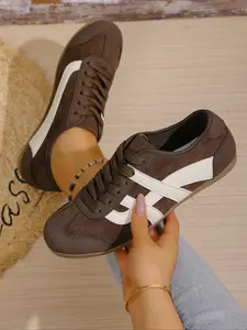 Women's Brown Retro Color-Block Lace-Up Sneakers, Low Top Sneakers, Colorblock Patchwork, Comfortable Breathable, Non-Slip, for Daily Commuting, Leisure & Outdoor