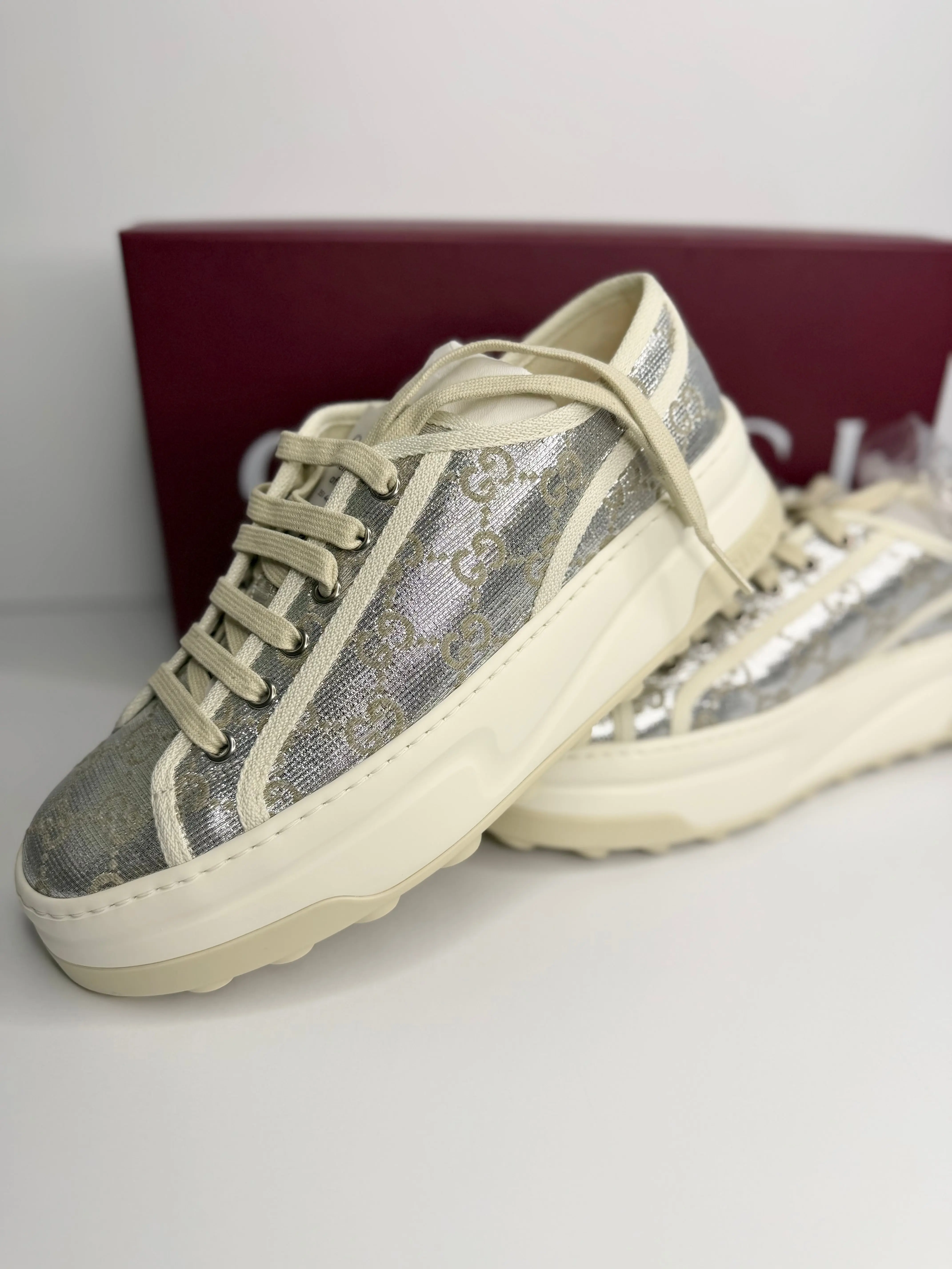 Pre-owned Gucci Women’s platform sneakers NWT