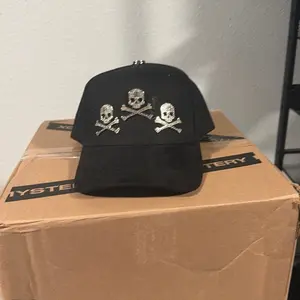 Barbas Skull Fes Black Baseball Cap with Gold Skull and Crossbones Embroidery