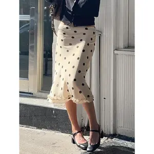 Women’s polka dot print chiffon midi skirt, casual and fashionable summer undergarment