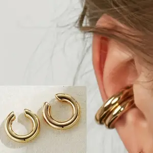 1 Pair Punk Style Asymmetrical Round Non-Piercing Ear Cuffs, Simple Fashion Alloy Clip-On Earrings for Women, Daily & Vacation Wear
