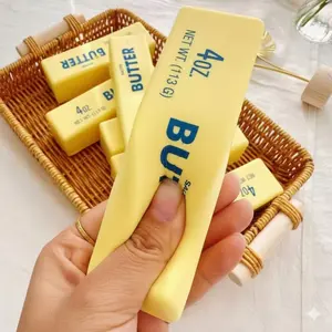 This buttery squeeze toy is soft, slow-rebound, and features a realistic buttery print with detailed textures. It's a stress-relieving toy for leisure and relaxation, perfect for taking a break at the office, or as a gift for friends.