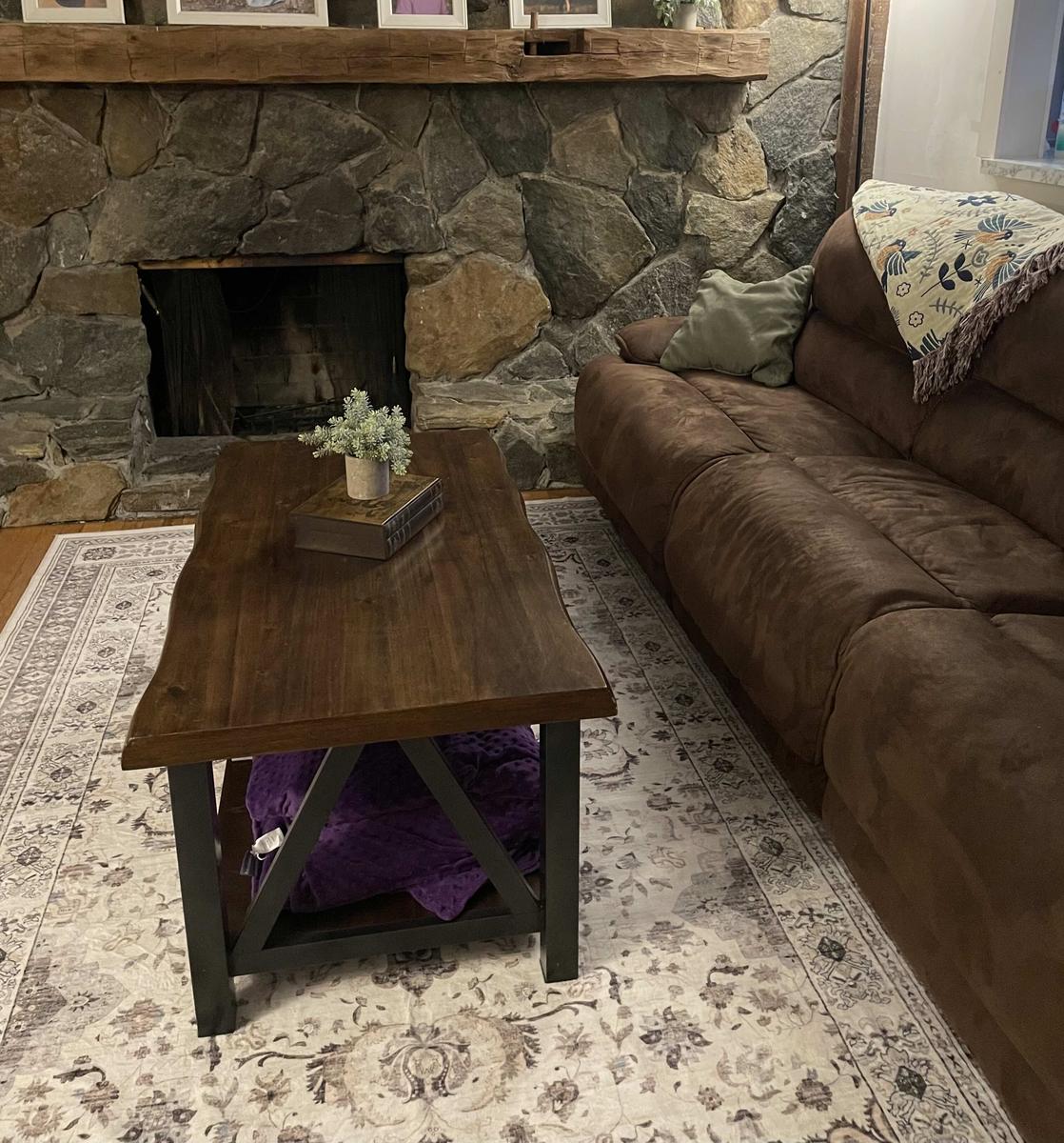 Item: Vintage lucky large seal 6x9