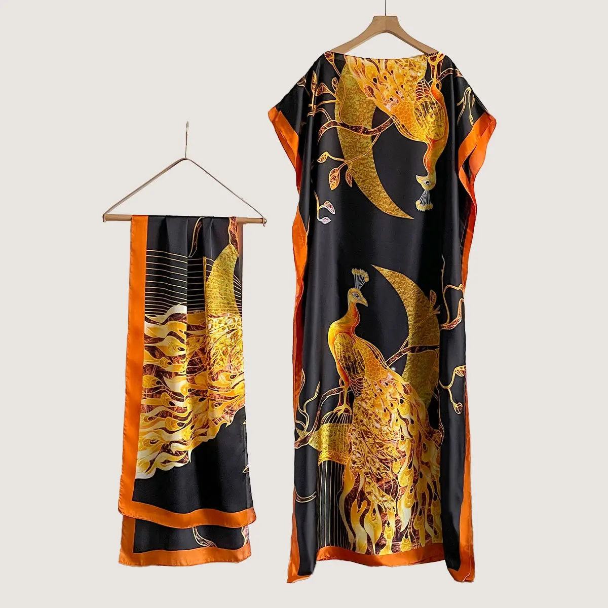 21  Peacock Black Orange