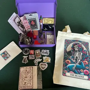 Bookish Accessories Chapter Box Set