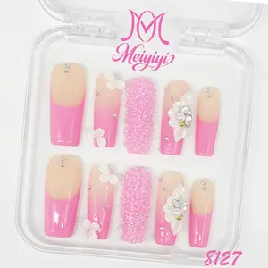 .DP.8127.Powdered sugar wearable nails