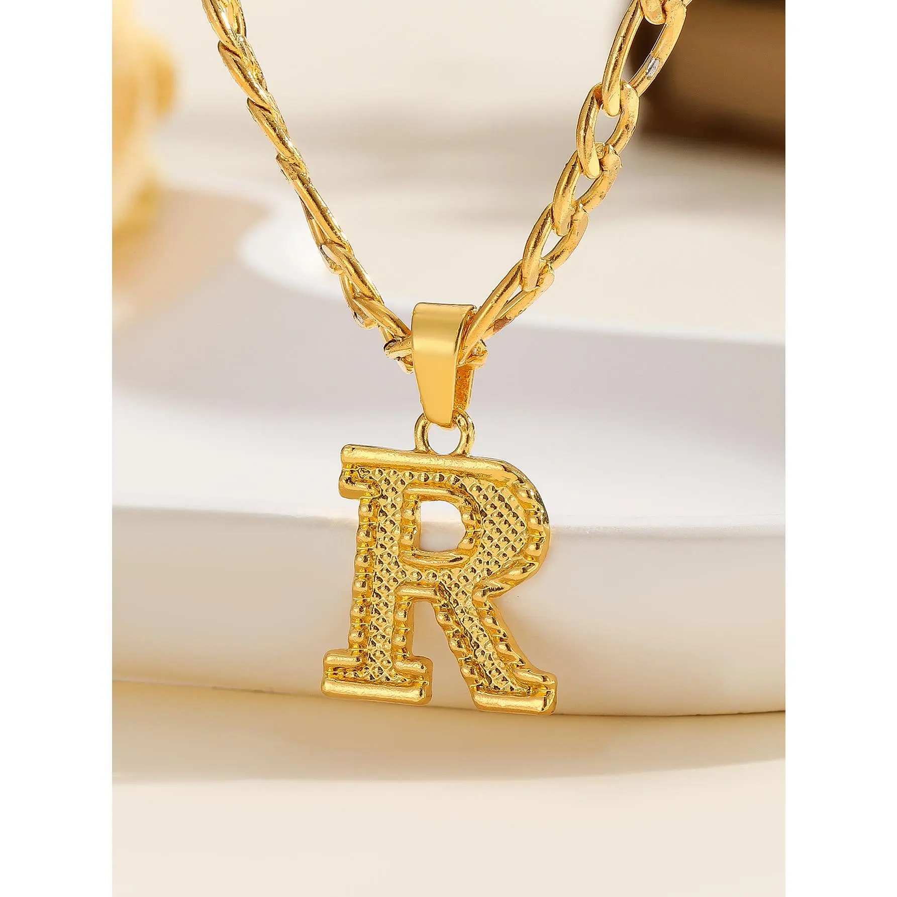 R