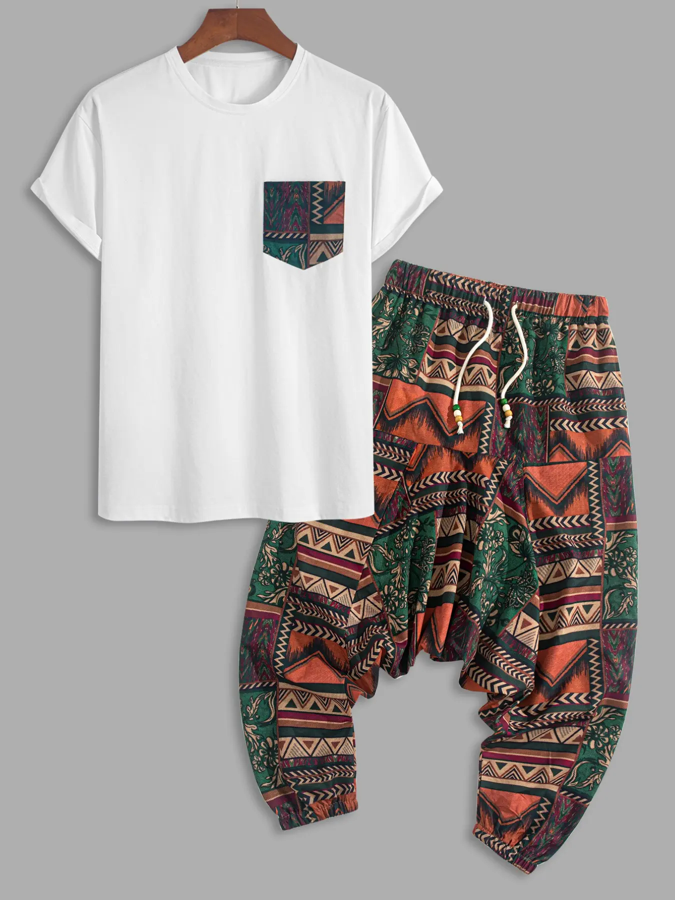 Men's 2-Piece Boho, Aztec Print Relaxed Fit Round Neck T-Shirt with Pocket & Harem Pants Set, Casual Tribal Vacation Loungewear Tracksuit, Random Print Design