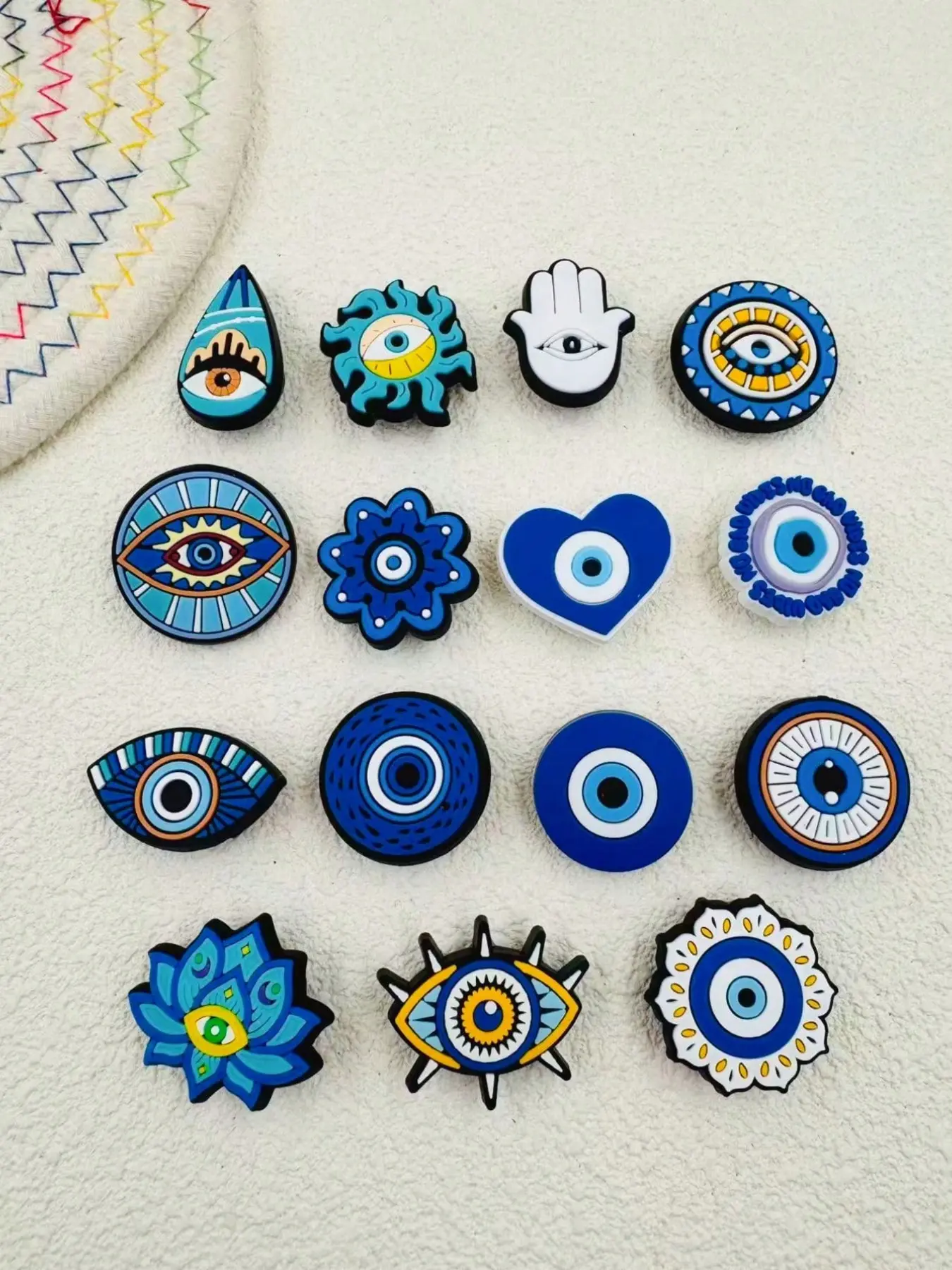 8-Piece/15-Piece Cartoon PVC Eye Shoes Set, Shoe Embellishment Set, Cute Shoe Decorations, Decorative Shoe Accessories, Durable & Cute Design, Perfect for Girls' Party Gifts, All-Season Holiday Style, Shoe Decoration Charms