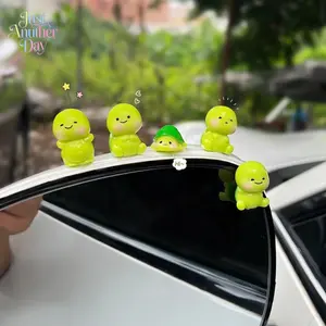 5-Piece Cute Mini Turtle Figurine Set Kawaii Resin Turtle Ornaments for Car Dashboard Screen Decor Adorable Cartoon Turtle Sculptures Unique Gift for Turtle Lovers and Car Enthusiasts