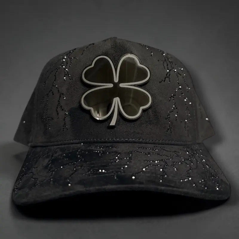 Clover Design Snapback Hat, Black-Red, Stylish Clothes Accessory, Adjustable, Baseball Cap