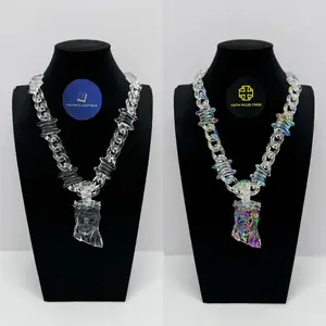 FaithFilledFinds 2pcs Matching Jesus Pendant Chain Necklace for Men, Women, Boys, Girls,  Trendy Daily Wear Necklace for Streetwear, Birthday Gifts, Party Accessories