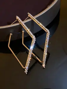 A Pair Of European And American Fashion Dazzling -Shaped Ring Earrings.