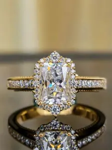 Women's Elegant Rhinestone Decor Wedding Ring, Exquisite Trendy Engagement Ring, Bridal Engagement Ring, Elegant Glittering Ring, Chic Gorgeous Jewelry As Gift for Girlfriend