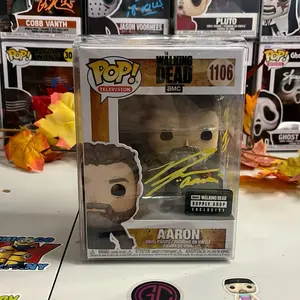 Funko Pop! Autographed The Walking Dead Aaron Signed By Ross Marquand “Hearts Still Beating” Quote