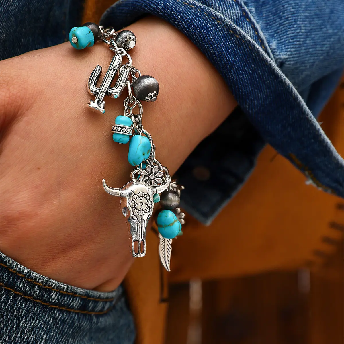 Vintage Cow Head Cactus Pendant Handmade Bracelet Bohemian Turquoise Chic Beads Retro Ethnic Western Cowboy Cow Head Cactus Pendant OT Buckle Bracelet Vacation Travel Beach Bracelet Jewelry