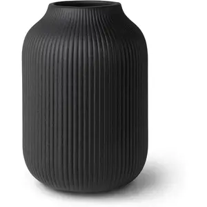Ceramic Vase with Grooves - Waterproof Flower Vase in Matte Black for Fresh Flowers, Dried Flowers, Pampas Grass, Large 7.9" Tall Vase as a Gift, Decoration for Living Room, Bedroom, Office.