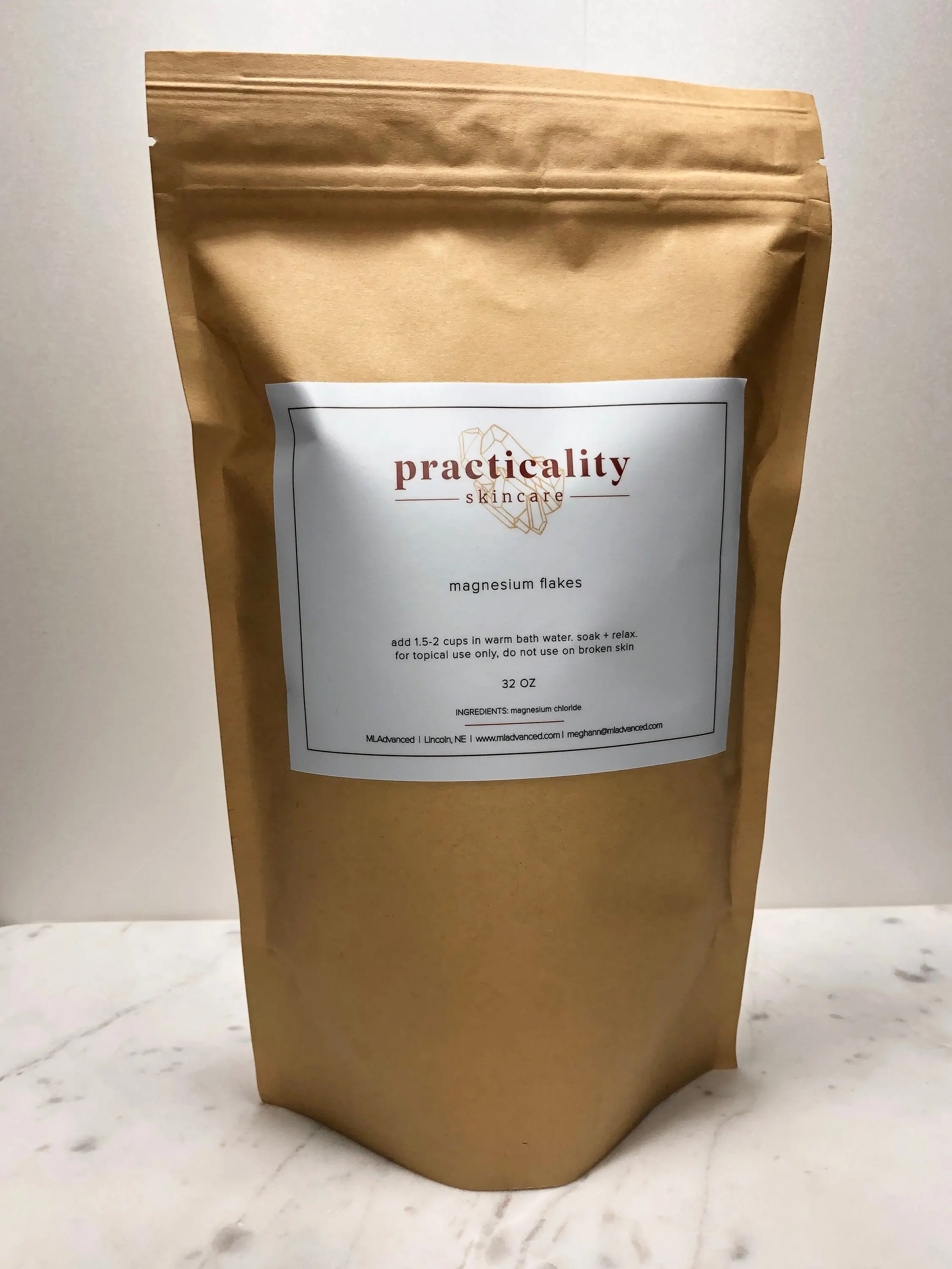 Magnesium Flakes (32 oz)Sourced from Japan | 99.9% Pure Magnesium Chloride
