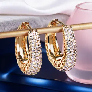 Full Sparkling Zirconia Inlaid Golden Hoop Earrings Exquisite Women Earrings Retro Elegant Style Wedding Engagement Jewelry Female Gift
