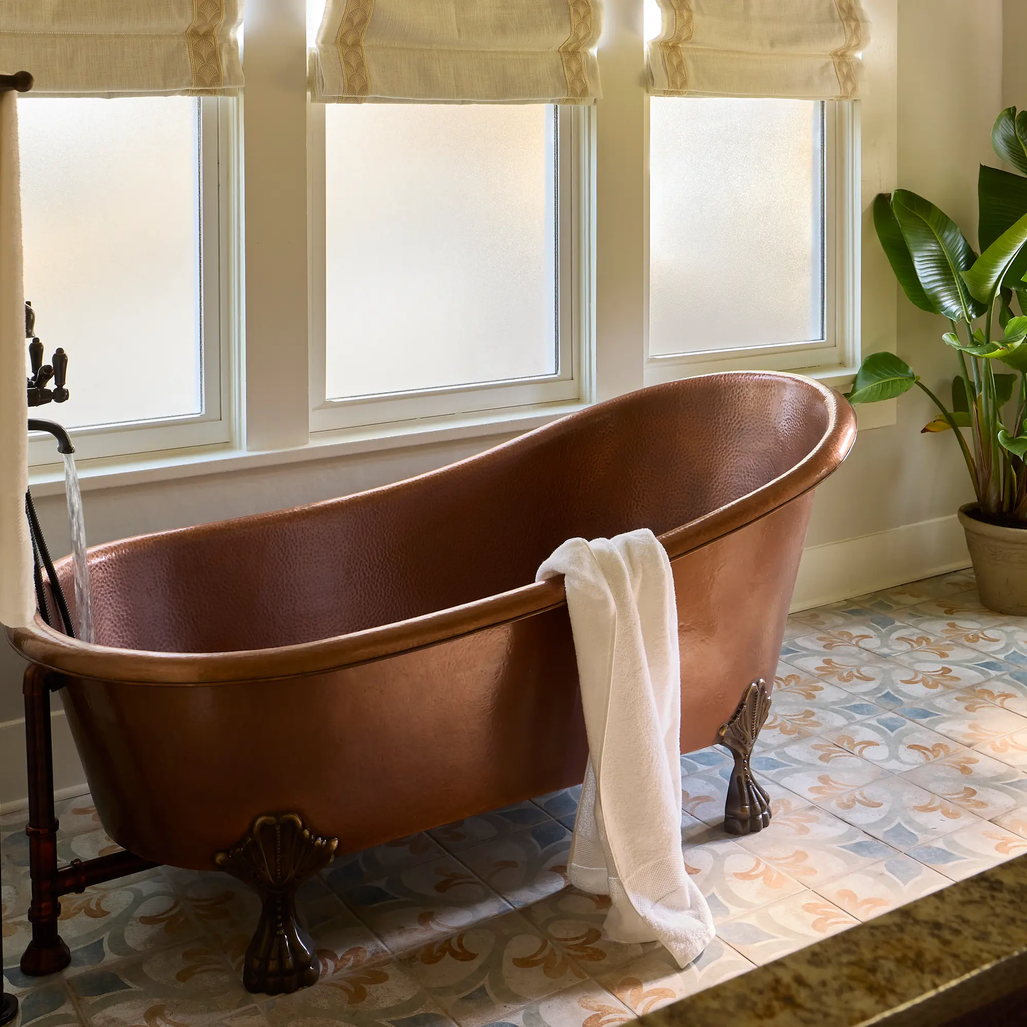 Sinkology Heisenberg 67.5" Freestanding Clawfoot Copper Bathtub with Overflow – Antique Copper