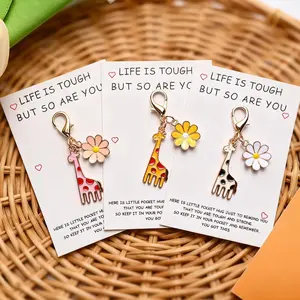 Cute Giraffe and Daisy Keychains Set, Alloy Cartoon Animal Charms with Thank You Cards, Perfect Gift for Birthday, Wedding, Graduation, Christmas
