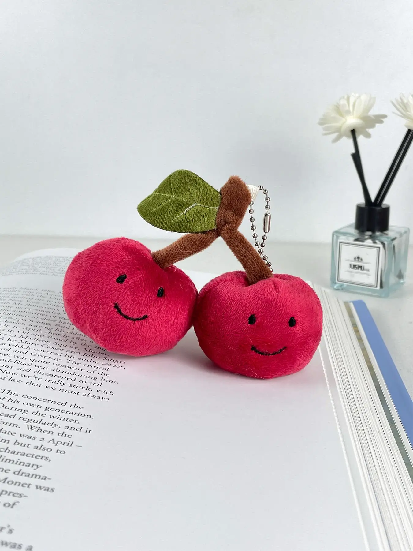 Cute Cherry Design Plush Charms Keychain, 2025 New Style Soft Keychain for Purse & Keys, Fruit Toy for Daily Use, Bag Decoration