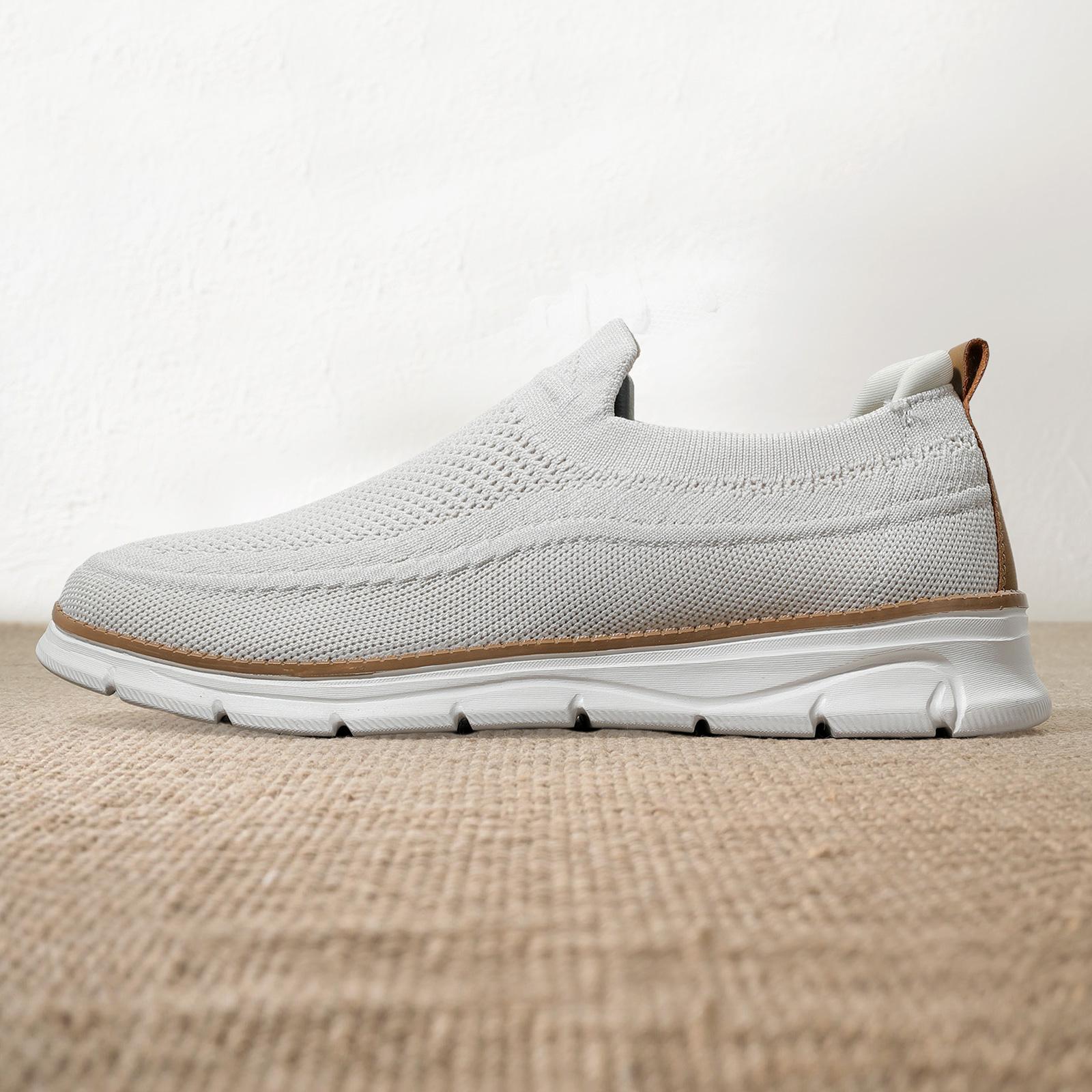 New men’s casual low top shoes fashionable driving moccasins and flat sneakers that are lightweight, breathable, and comfortable for everyday wear and running. Perfect for students and outdoor sports. Closed Trainer Boy Training Runner Athletic Footwear