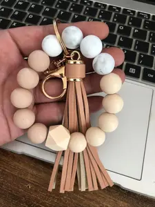 Tassel & Beaded Design Keychain, Fashionable Alloy Keychain, Boho Style Keychain for Car Keys for Women & Men, Fashion Accessories for Daily Use, Keychain Jewelry