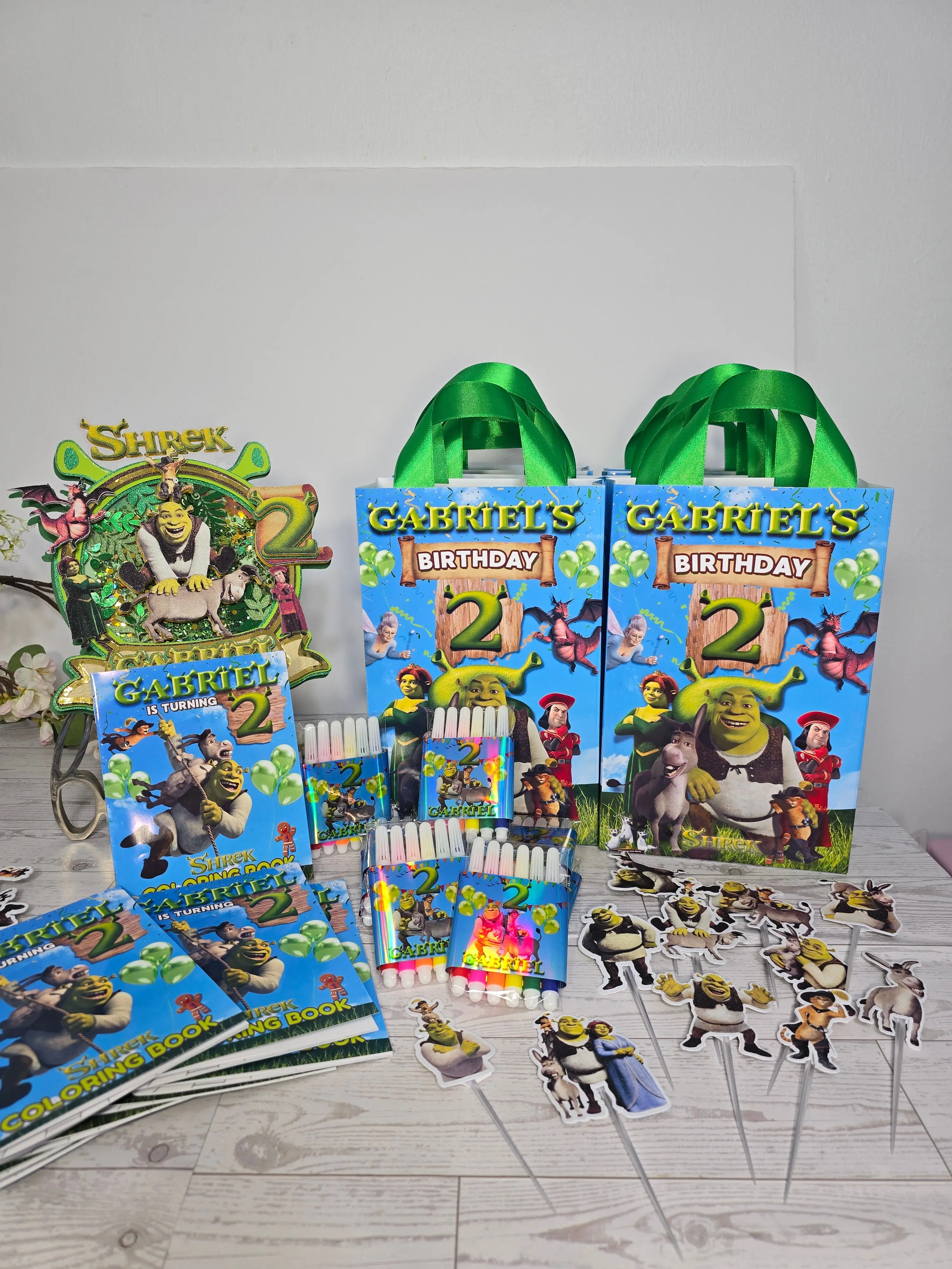 Glittery 3D Shrek Cartoon Character Cake Topper - Personalized, Customizable with Name and Age, Happy Birthday Cake Centerpiece Insert for Home Celebrations