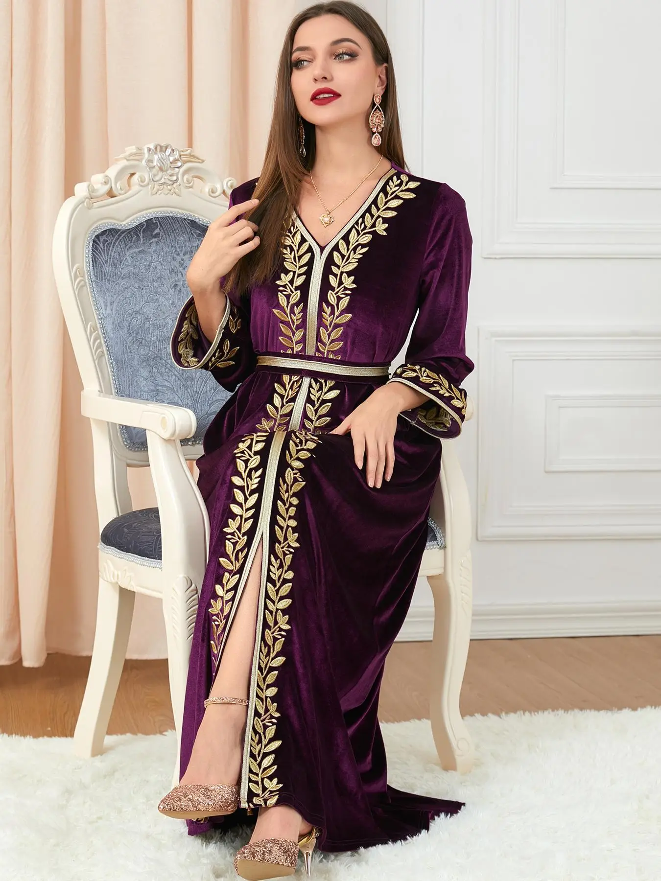 Women's Leaf Embroidery Belted Velvet Kaftan Dress, Elegant Long Sleeve V Neck Split Maxi Dress, Women's Islamic Clothing for Party Holiday