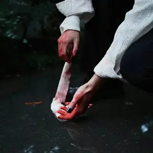 Creepy Halloween Party Accessories, 10m Fabric Bloodied Bandages, Horror Props, Simulated Injuries Kit, Perfect for Spooky Parties!