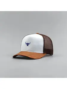 Blue Bull Head Print Unisex Mesh Suede Trucker Hat Spring Summer Breathable Sports Baseball Cap Women Men Outdoor Sun Hat